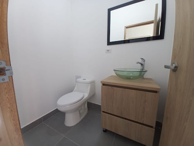 Oficina en arriendo en Las Palmas, Envigado, 131 m² · foto 10 de 11