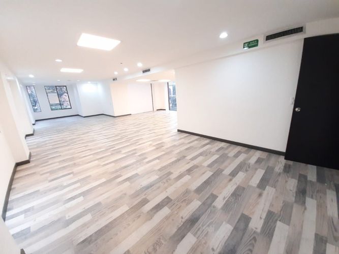 Local en venta en Laureles, Medellín, 170 m² · foto 11 de 21