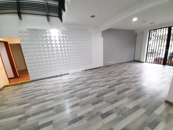 Local en venta en Laureles, Medellín, 170 m² · foto 20 de 21