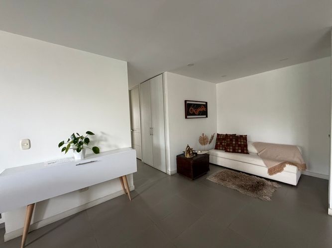 Apartamento en venta en Castropol, Medellín · foto 2 de 15