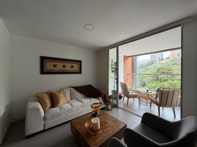 Apartamento en venta en Castropol, Medellín · foto 4 de 15