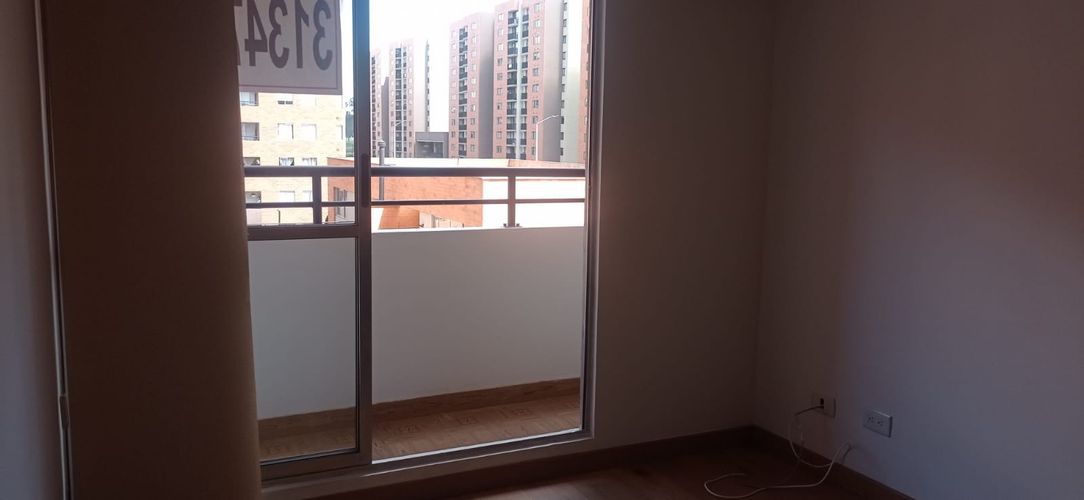 Apartamento de 3 alcobas en venta en La Prosperidad, Madrid, 61 m² · foto 3 de 17