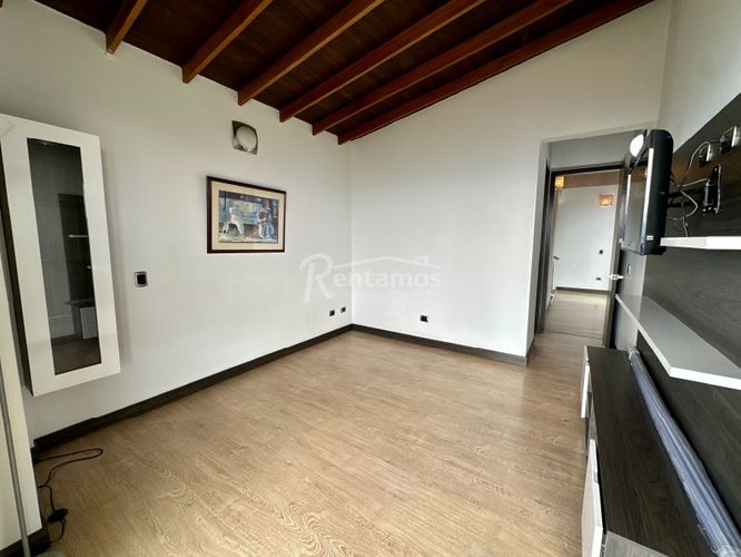 Casa de 3 alcobas en venta en Altos Del Poblado, Medellín, 450 m² · foto 19 de 24