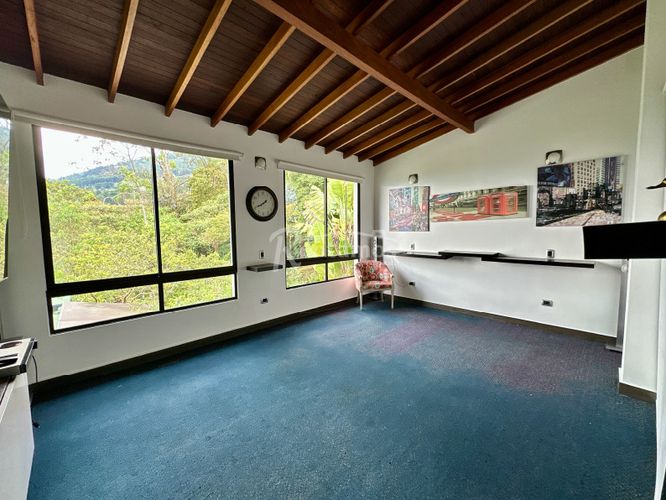 Casa de 3 alcobas en venta en Altos Del Poblado, Medellín, 450 m² · foto 21 de 24