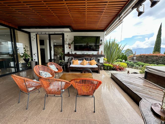 Casa de 3 alcobas en venta en Altos Del Poblado, Medellín, 450 m² · foto 22 de 24