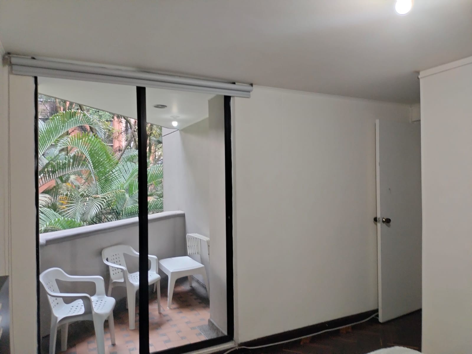 Apartamento en arriendo en El Poblado, Medellín · foto 3 de 12