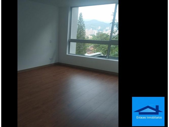 Apartamento de 2 alcobas en venta en Suramérica, Itagüí, 80 m² · foto 7 de 13