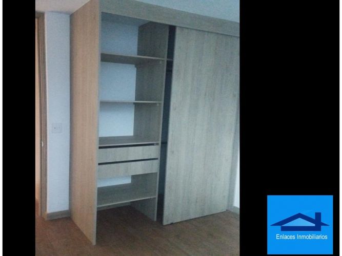 Apartamento de 2 alcobas en venta en Suramérica, Itagüí, 80 m² · foto 9 de 13