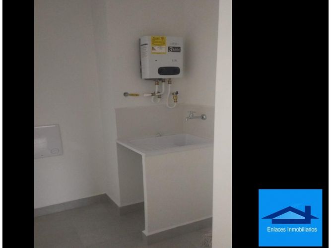 Apartamento de 2 alcobas en venta en Suramérica, Itagüí, 80 m² · foto 13 de 13
