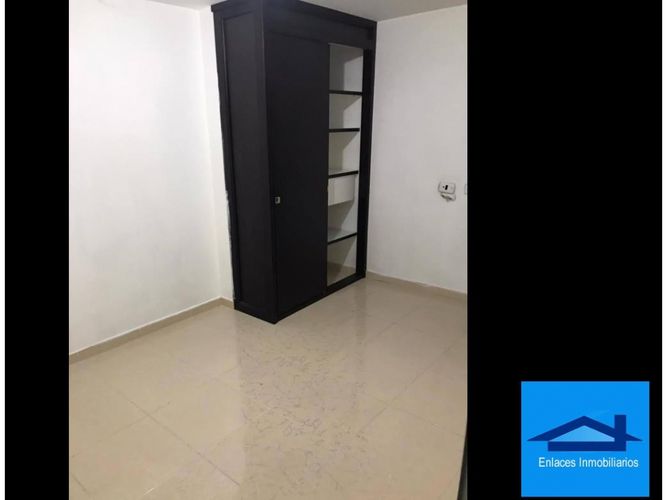 Apartamento de 3 alcobas en venta en San Fernando, Itagüí, 83 m² · foto 3 de 13