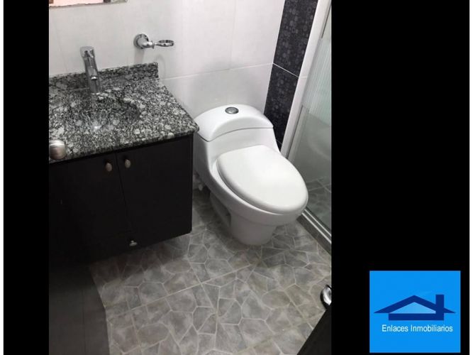 Apartamento de 3 alcobas en venta en San Fernando, Itagüí, 83 m² · foto 7 de 13