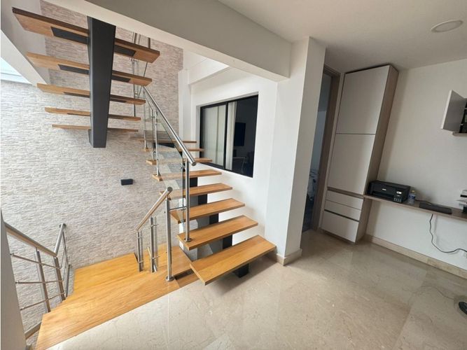 Casa de 3 alcobas en venta en Loma De San Jose, Sabaneta, 380 m² · foto 9 de 19