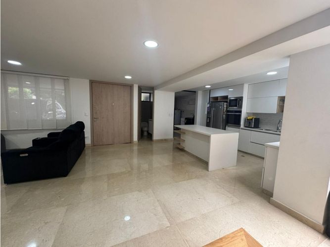 Casa de 3 alcobas en venta en Loma De San Jose, Sabaneta, 380 m² · foto 15 de 19
