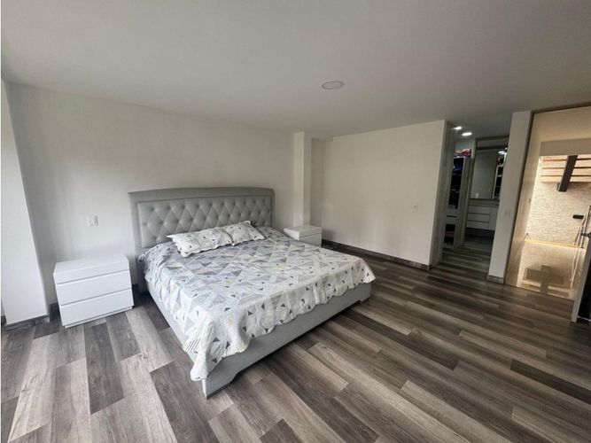 Casa de 3 alcobas en venta en Loma De San Jose, Sabaneta, 380 m² · foto 19 de 19