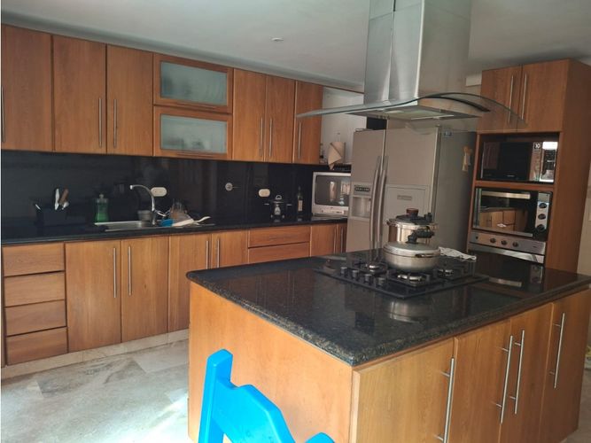 Casa de 5 alcobas en venta en Loma De San Jose, Sabaneta, 467 m² · foto 11 de 24