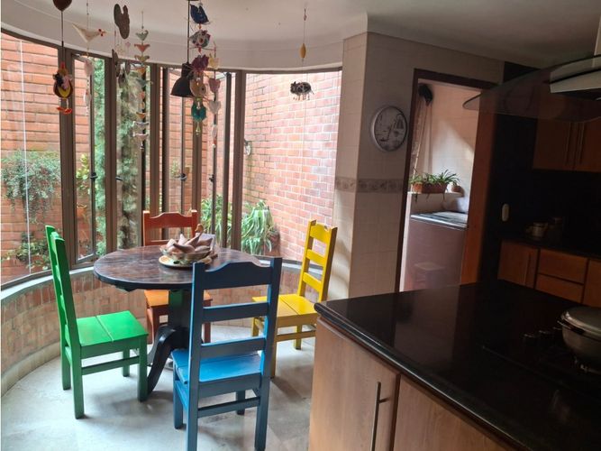 Casa de 5 alcobas en venta en Loma De San Jose, Sabaneta, 467 m² · foto 19 de 24