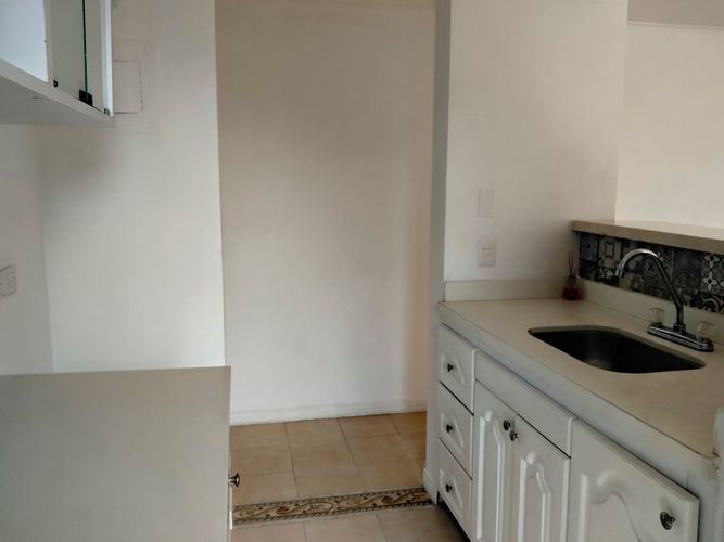 Apartamento de 3 alcobas en arriendo en El Poblado, Medellín, 68 m² · foto 5 de 17