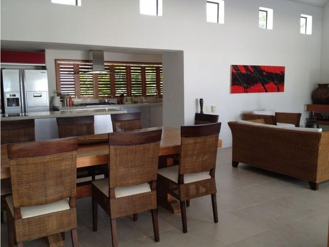 Casa de 5 alcobas en venta en El Paso, Girardot, 336 m² · foto 9 de 21
