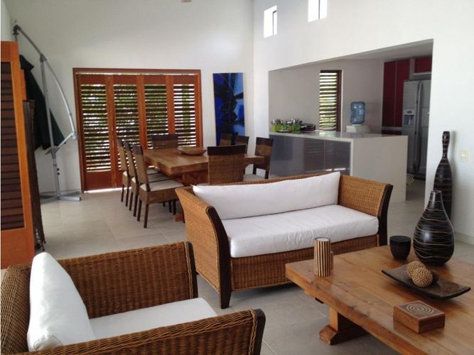 Casa de 5 alcobas en venta en El Paso, Girardot, 336 m² · foto 10 de 21