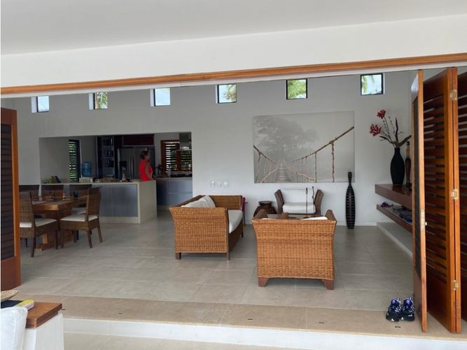Casa de 5 alcobas en venta en El Paso, Girardot, 336 m² · foto 12 de 21