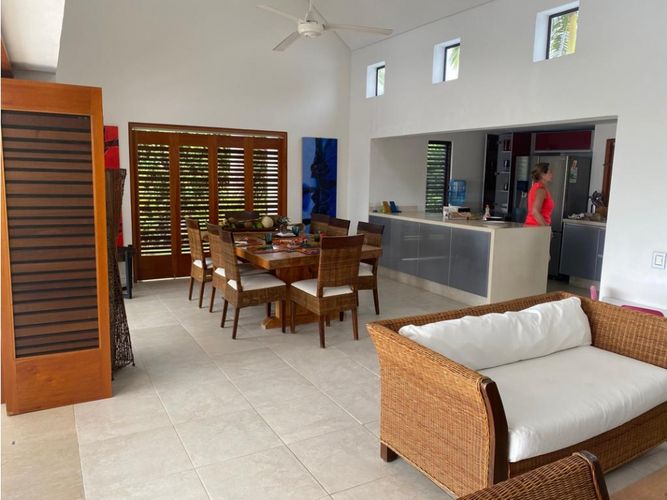 Casa de 5 alcobas en venta en El Paso, Girardot, 336 m² · foto 13 de 21