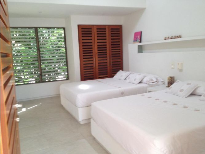 Casa de 5 alcobas en venta en El Paso, Girardot, 336 m² · foto 17 de 21