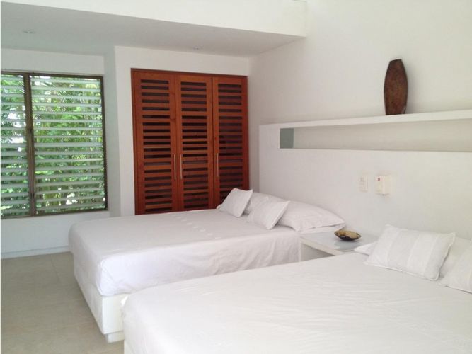 Casa de 5 alcobas en venta en El Paso, Girardot, 336 m² · foto 19 de 21
