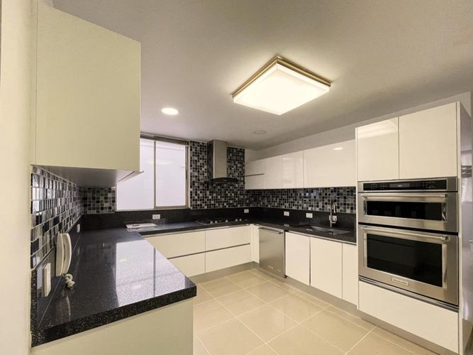 Apartamento en venta en Aguacatal, Cali · foto 8 de 24