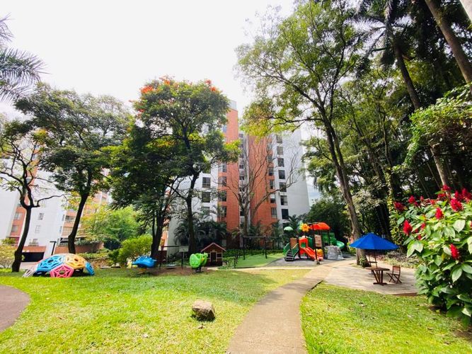 Apartamento en venta en Aguacatal, Cali · foto 23 de 24