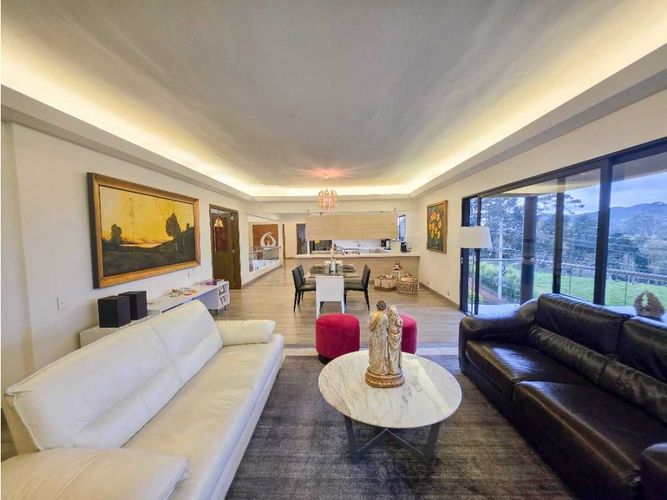 Casa de 6 alcobas en venta en Las Palmas, Envigado, 411 m² · foto 6 de 19
