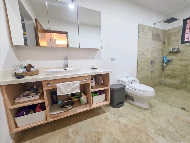 Casa de 6 alcobas en venta en Las Palmas, Envigado, 411 m² · foto 13 de 19