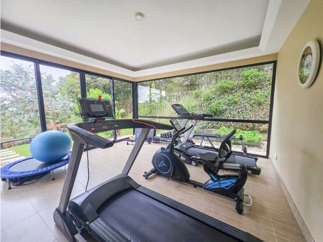 Casa de 6 alcobas en venta en Las Palmas, Envigado, 411 m² · foto 19 de 19