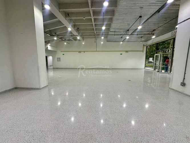 Local en venta en Zuñiga, Medellín, 259 m² · foto 8 de 11