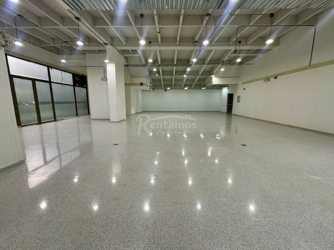 Local en venta en Zuñiga, Medellín, 259 m² · foto 10 de 11