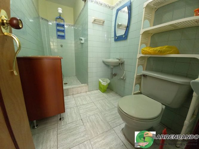 Casa de 9 alcobas en venta en El Poblado, Medellín, 335 m² · foto 6 de 24