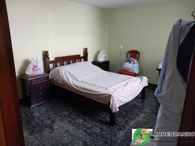 Casa de 9 alcobas en venta en El Poblado, Medellín, 335 m² · foto 7 de 24