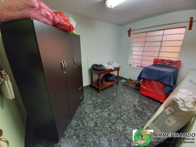 Casa de 9 alcobas en venta en El Poblado, Medellín, 335 m² · foto 9 de 24
