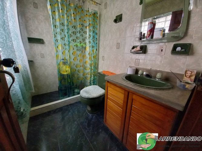 Casa de 9 alcobas en venta en El Poblado, Medellín, 335 m² · foto 15 de 24
