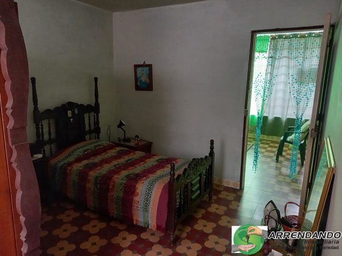 Casa de 9 alcobas en venta en El Poblado, Medellín, 335 m² · foto 20 de 24