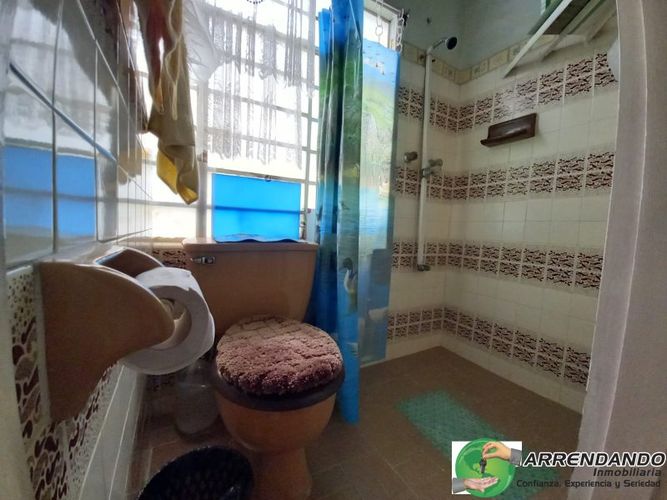 Casa de 9 alcobas en venta en El Poblado, Medellín, 335 m² · foto 21 de 24