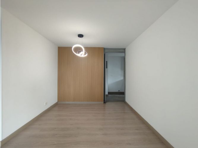 Apartamento de 3 alcobas en arriendo en El Castillo, Medellín, 96 m² · foto 13 de 24