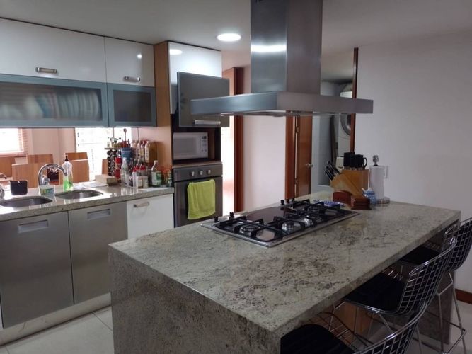 Casa de 4 alcobas en venta en Ciudad Salitre, Bogotá, 360 m² · foto 10 de 17