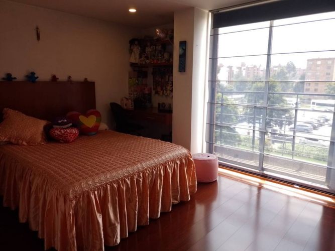 Casa de 4 alcobas en venta en Ciudad Salitre, Bogotá, 360 m² · foto 15 de 17
