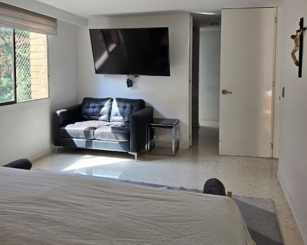 Apartamento de 3 alcobas en venta en El Diamante No. 2, Medellín, 144 m² · foto 4 de 17
