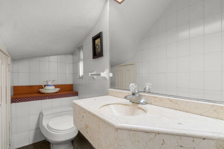 Casa de 4 alcobas en venta en Sotileza, Bogotá, 337 m² · foto 6 de 24
