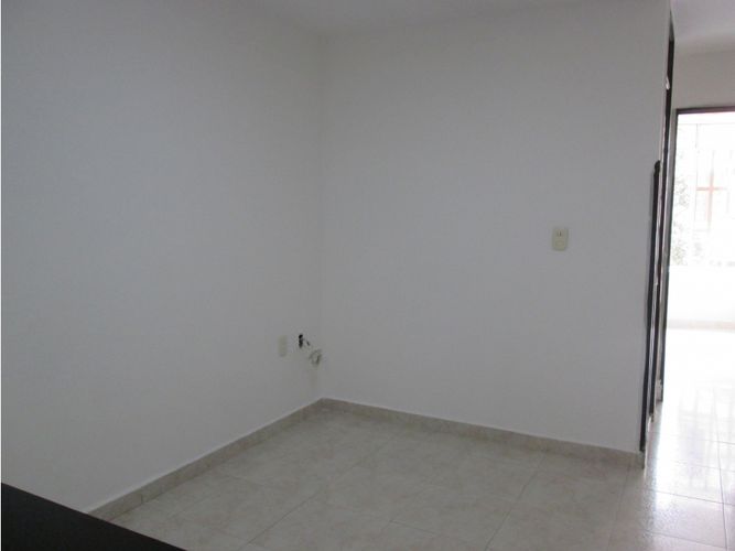 Apartamento de 3 alcobas en venta en San Miguel, Bucaramanga, 67 m² · foto 5 de 21