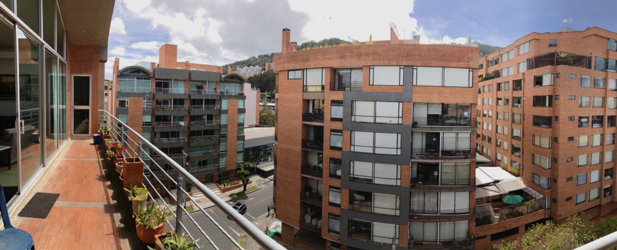 Apartamento de 4 alcobas en venta en Bella Suiza, Bogotá, 281 m² · foto 7 de 22