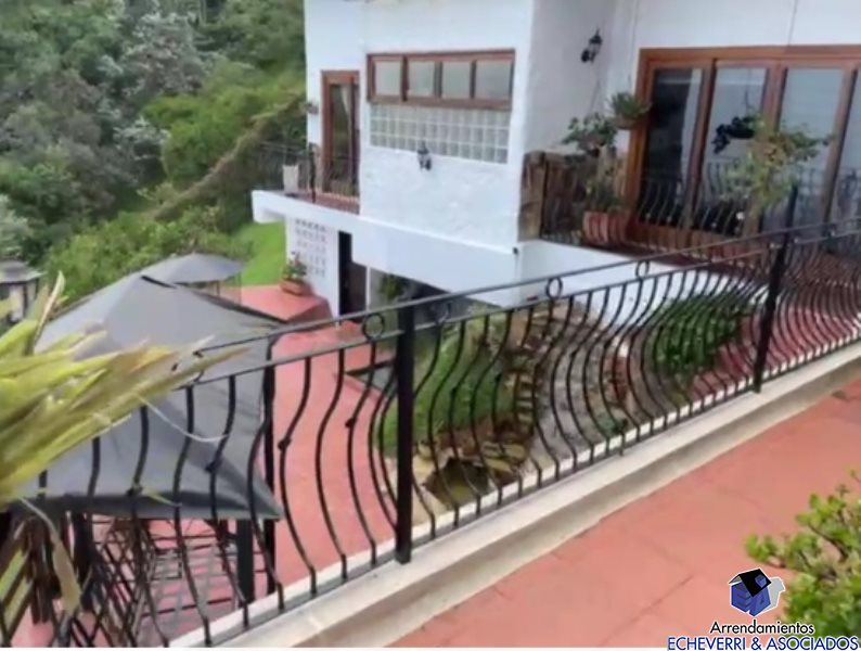 Casa en Arriendo en Loma del Escobero, Envigado