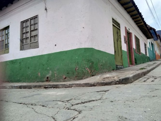 Casa de 8 alcobas en venta en Las Cruces, Bogotá, 154 m² · foto 2 de 16