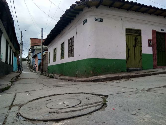 Casa de 8 alcobas en venta en Las Cruces, Bogotá, 154 m² · foto 3 de 16
